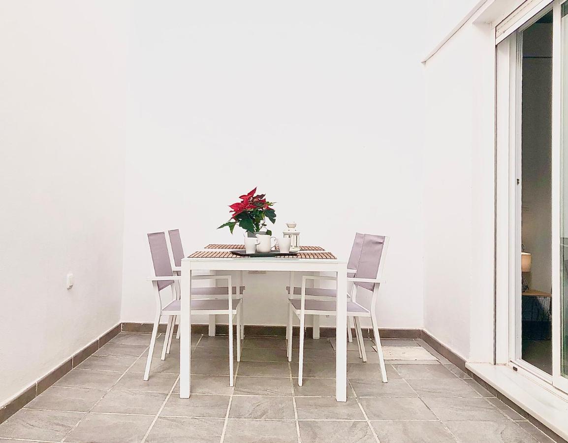 Varela Apartamentos B Malaga Exterior photo